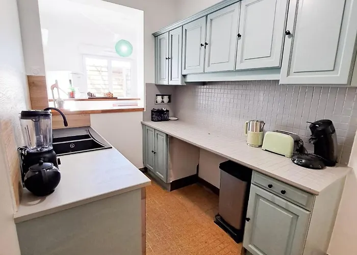 Nonni, Maison Familiale - 鲁瓦扬