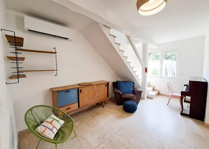 Nonni, Maison Familiale -