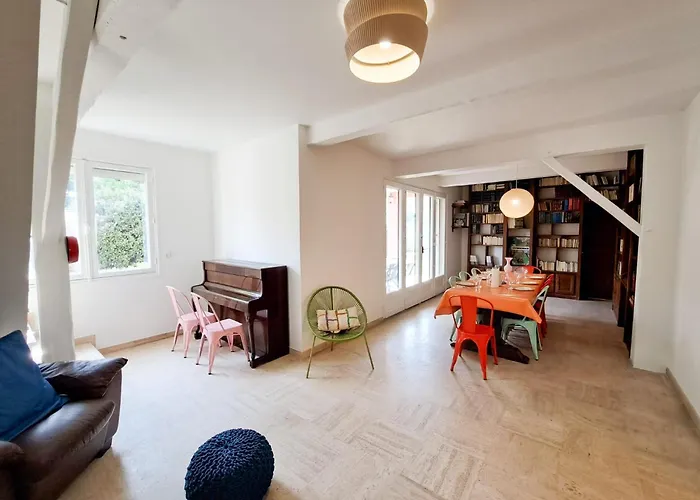 Nonni, Maison Familiale - *