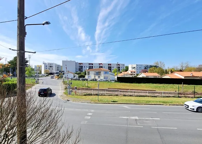 Nonni, Maison Familiale - 鲁瓦扬